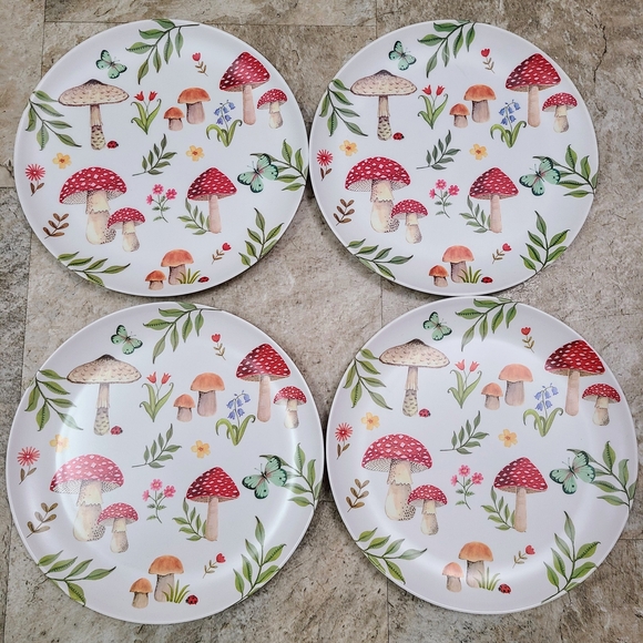 Harvest Green Studio Other - Harvest Green Studio Mushroom Plates 4PK Bamboo Fibre Melamine Dinner Plates